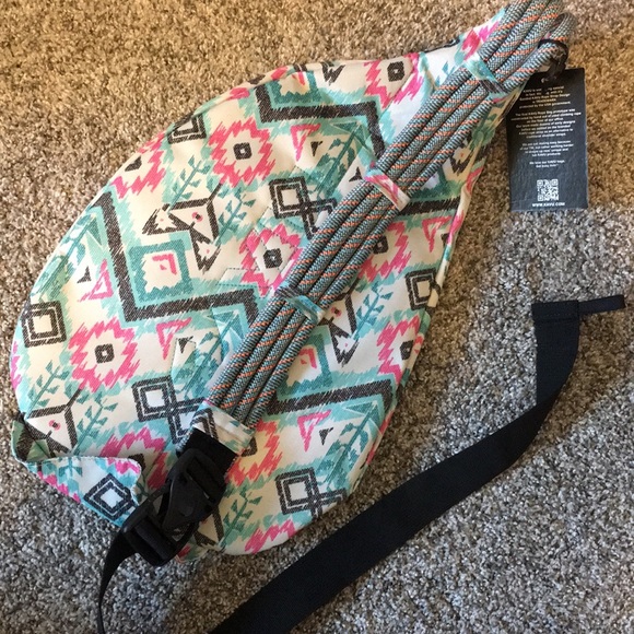 Tribal Print KAVU Bag - Picture 4 of 4